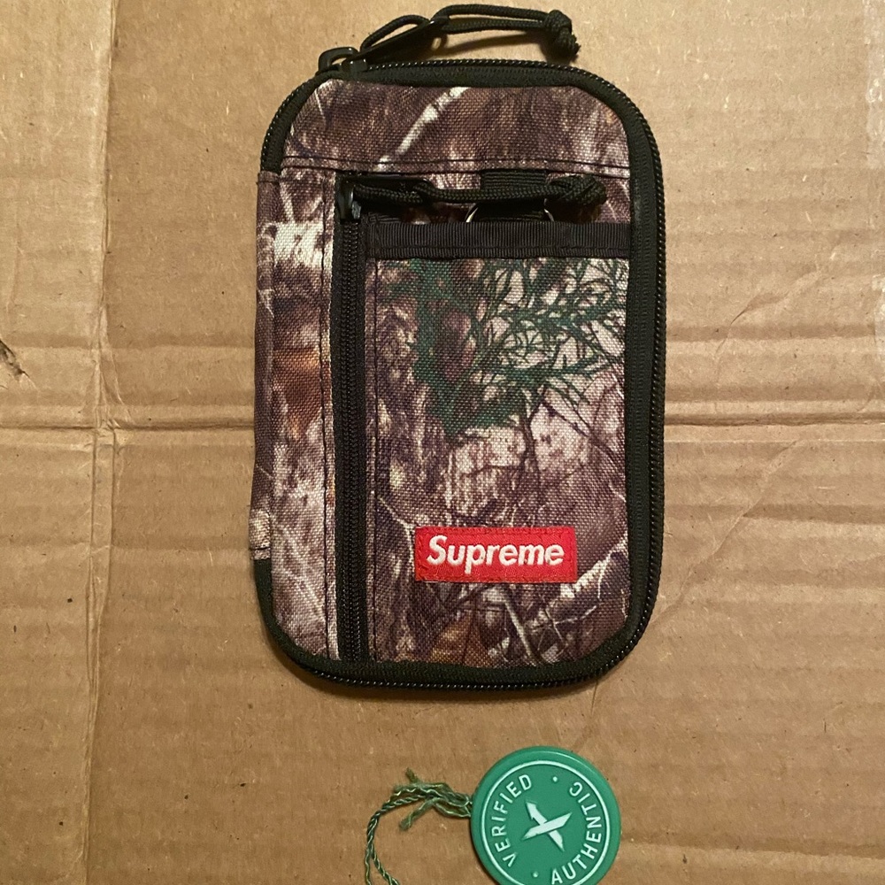 Supreme wallet/small zip pouch.